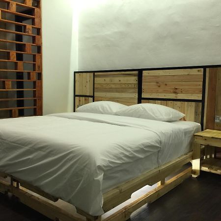 The Oikos Hotel Pontian Kecil Eksteriør bilde