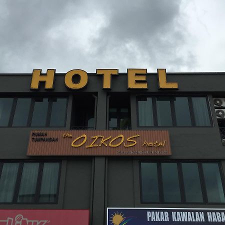 The Oikos Hotel Pontian Kecil Eksteriør bilde