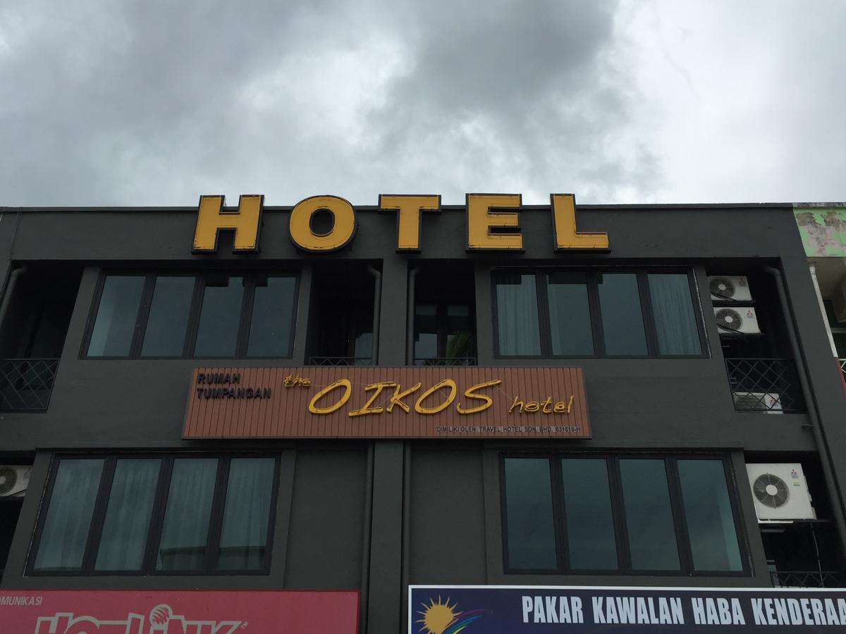The Oikos Hotel Pontian Kecil Eksteriør bilde