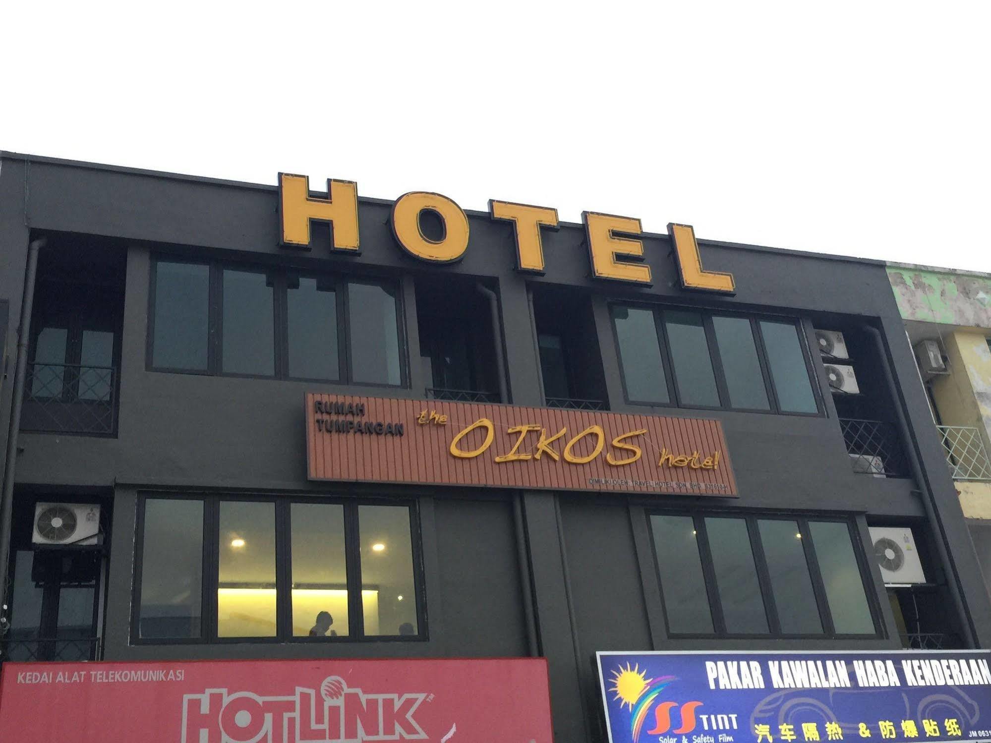The Oikos Hotel Pontian Kecil Eksteriør bilde