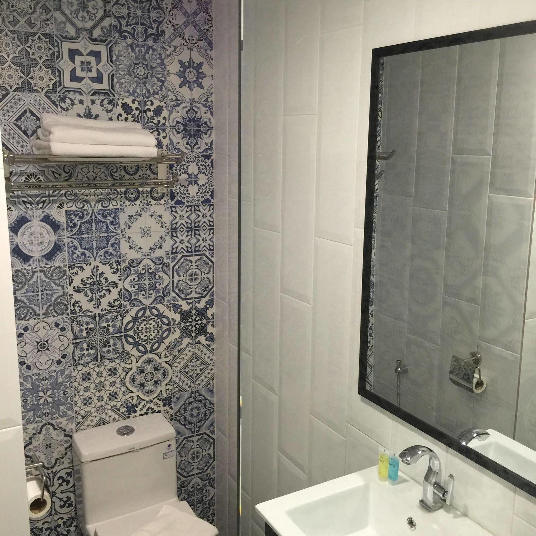 The Oikos Hotel Pontian Kecil Eksteriør bilde